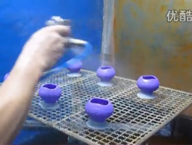 實(shí)拍音響硅膠護(hù)套吸盤(pán)生產(chǎn)成型過(guò)程